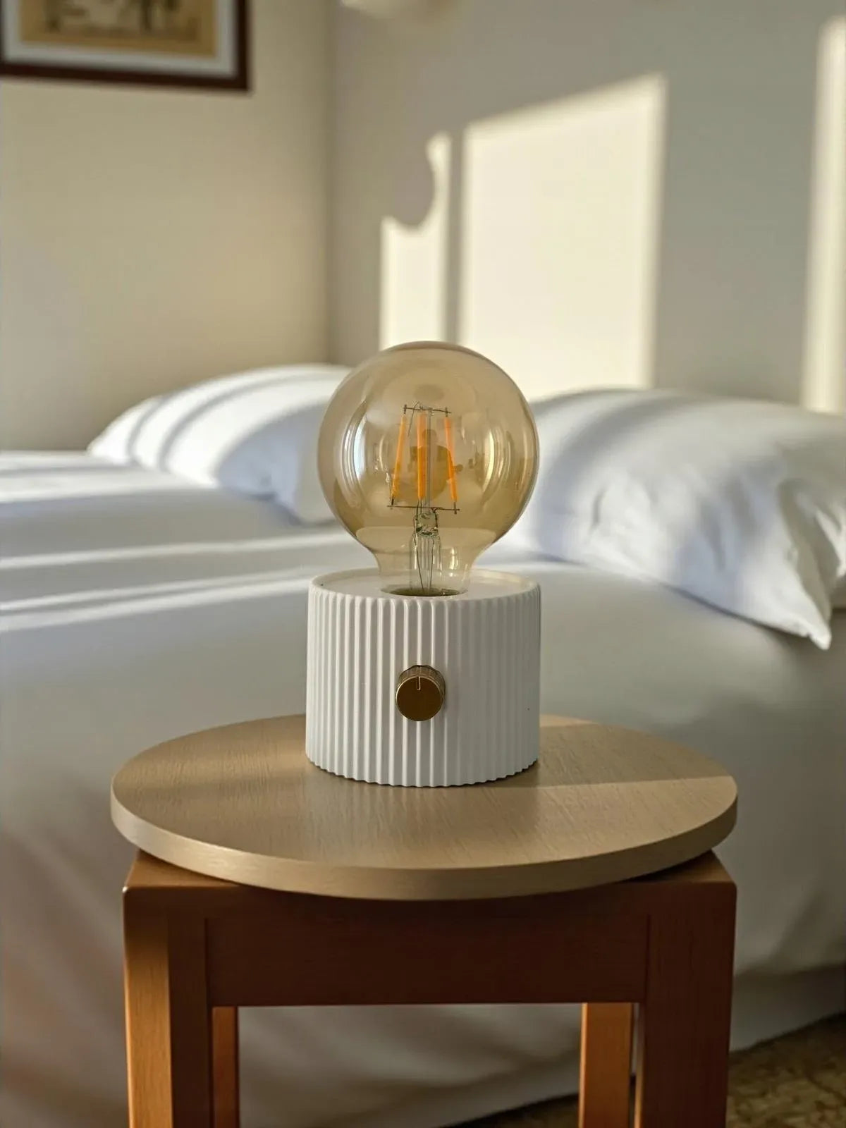 ретро нощна лампа Edison крушка амбър стъкло димер бяла основа