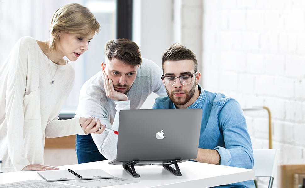 преносима стойка за лаптоп